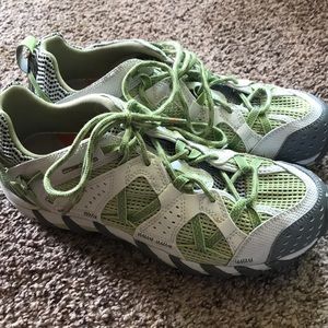 Merrell continuum shoe